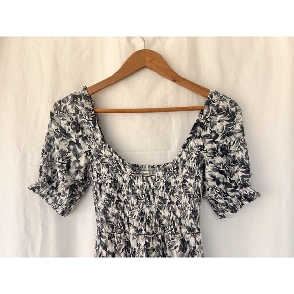 Abercrombie & Fitch Smocked Square Neck Puff Sleeve Midi Dress XS Coastal Beach - Picture 4 of 9